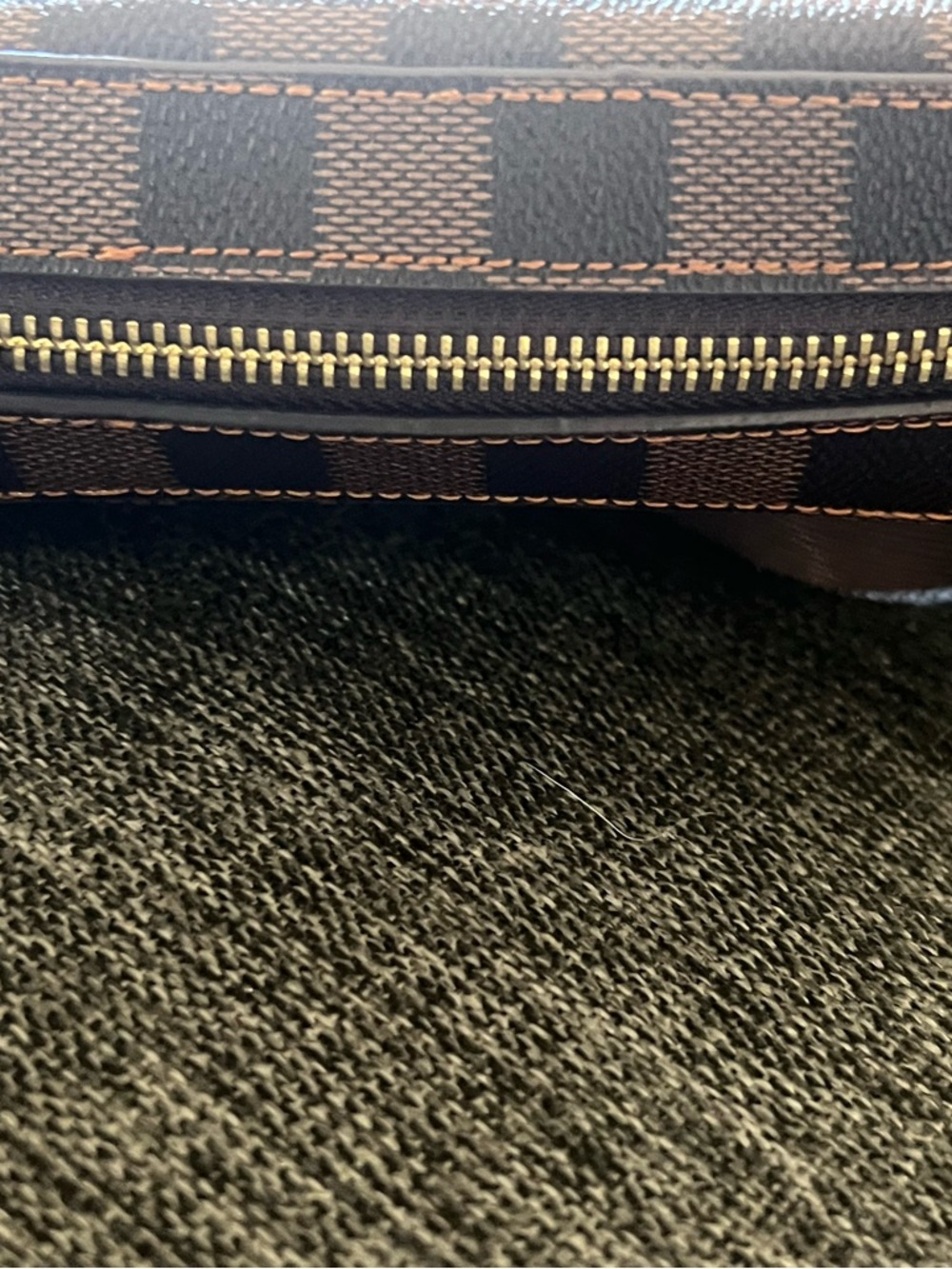 UNISEX Sling Crossbody Bag - Picture 4 of 15